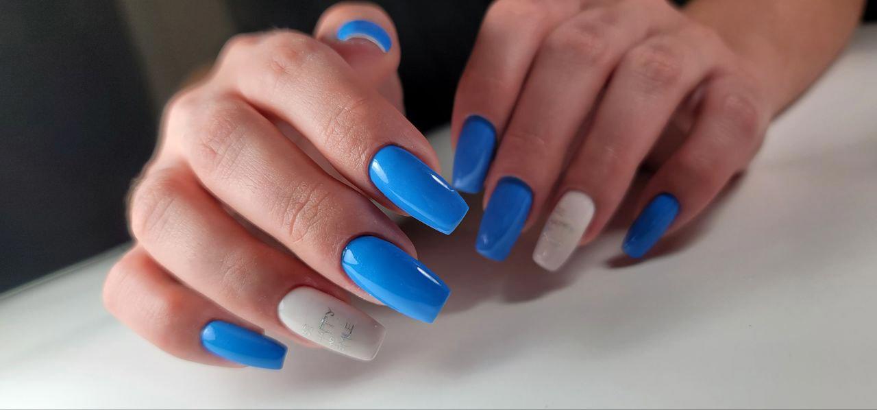 How to Find a Real Russian Manicure — and Know You